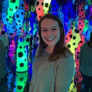 Meet your Posher, Emily